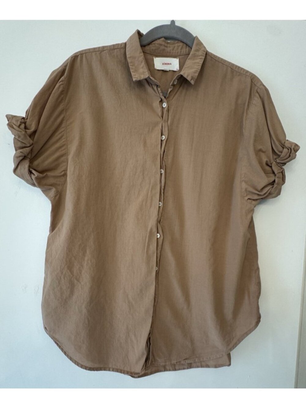Xirena Channing Shirt Neutral Tan Roll Short Sleeve Costal Minimalist Oversized - Picture 2 of 10
